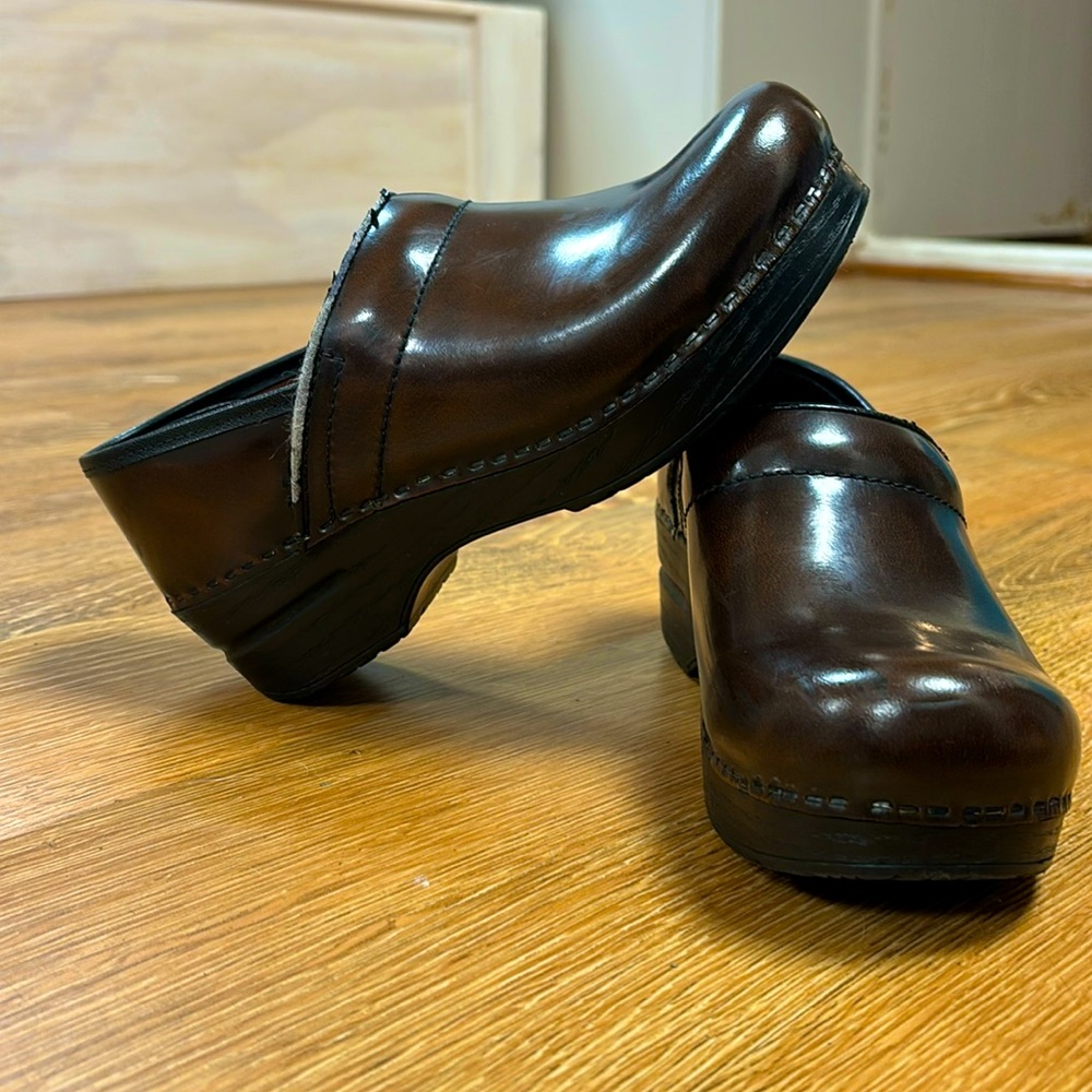 Dansko Burnished Brown Clogs - size 37